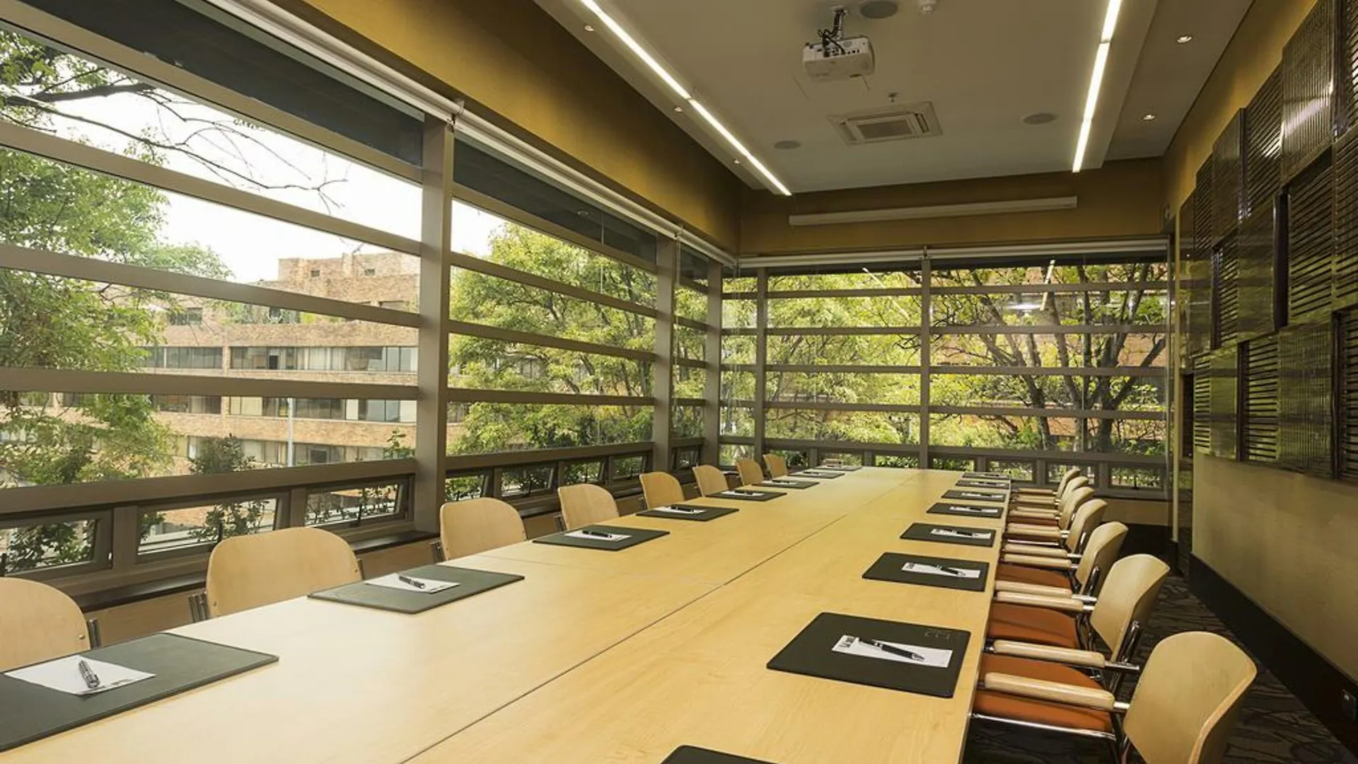 Ek Hotel By Preferred Hotels Group Bogotá 5*,